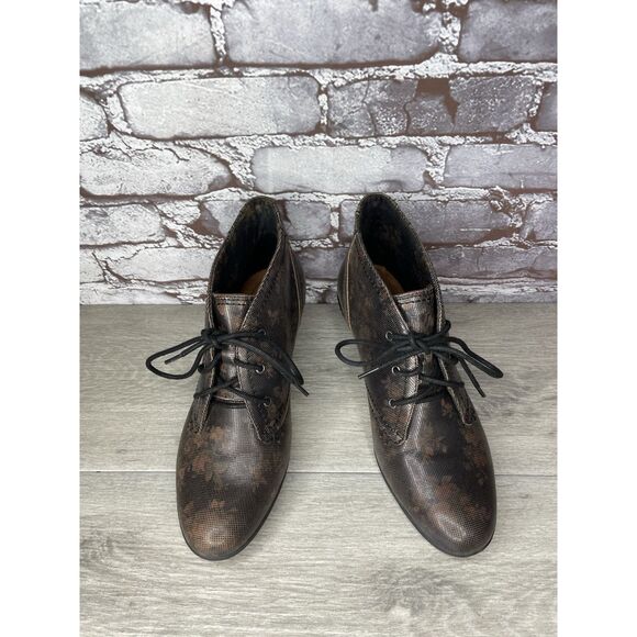 ROCKPORT Cobb Hill Rashel Dark Brown FLoral Leather Laced Booties Women 9M US/40 - Picture 12 of 16